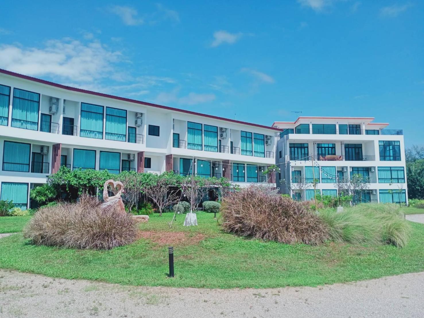 The Beach Resort & Residence - Sha Plus Pathiu Exteriér fotografie